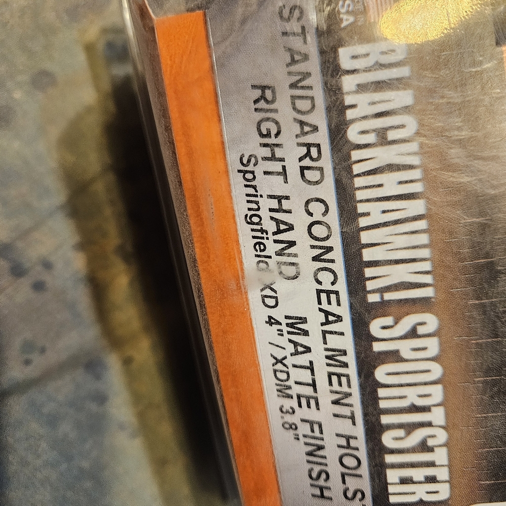 Blackhawk RH Standard Concealment Holster Springfield XD/XDM - Picture 7 of 9